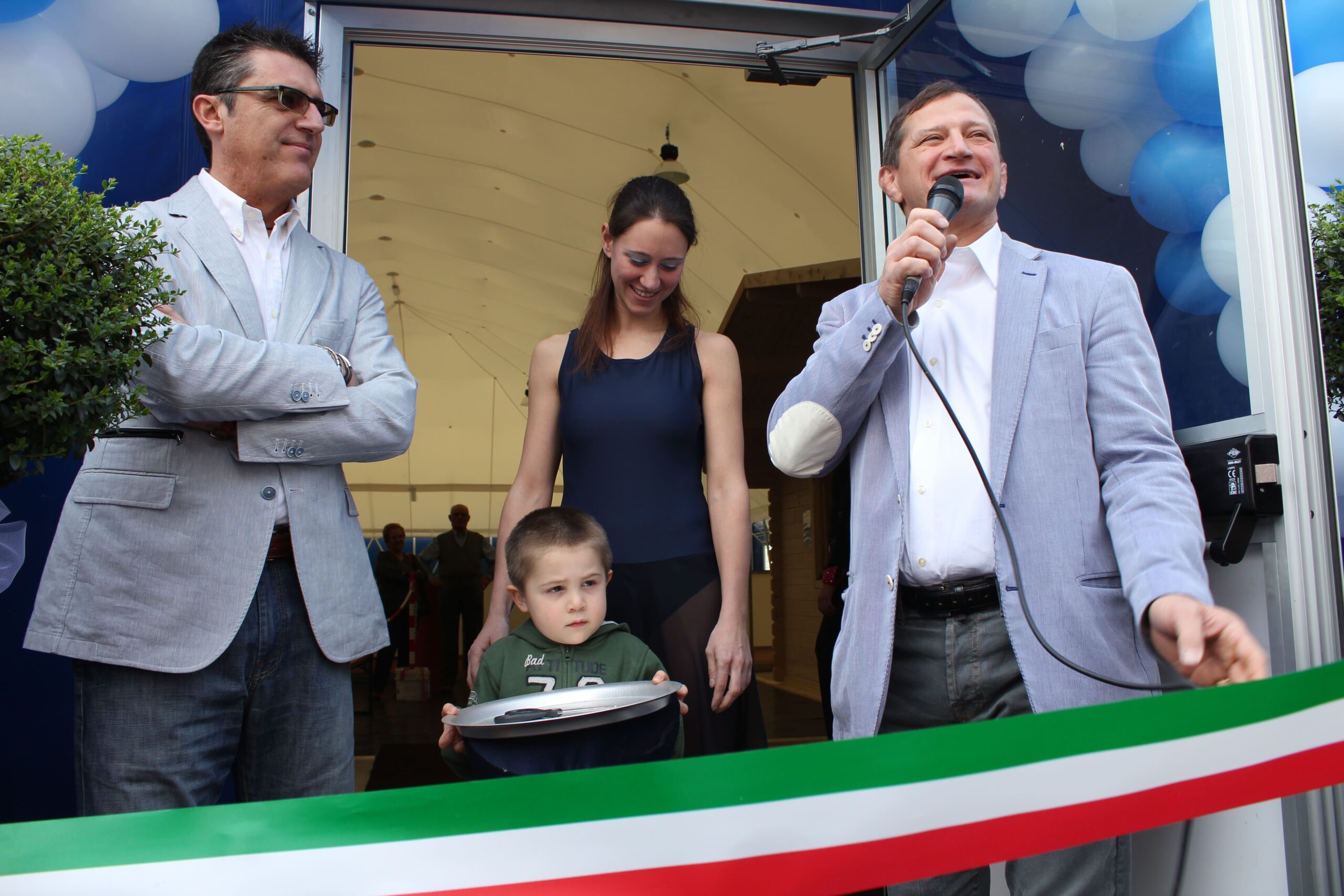 Un momento dell'inaugurazione del Palaghiaccio Ice Emotion il 31 marzo 2012